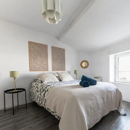 La Grande Maison - Centre Apartment